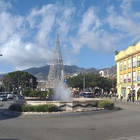 Apt Moderno Con Vistas, Recepcion 24 Hs Y Piscinas Benalmadena Bagian luar foto