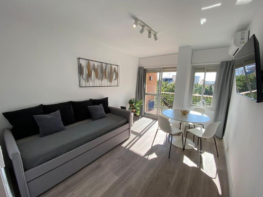 Apt Moderno Con Vistas, Recepcion 24 Hs Y Piscinas Benalmadena Bagian luar foto